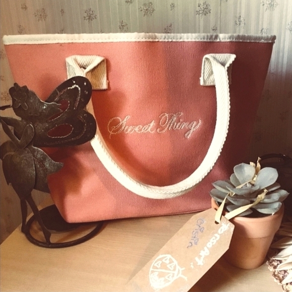 Victoria's Secret  Collectors Tote Bag - Picture 1 of 8
